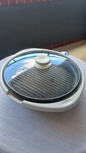 Grill Elétrico Redondo (Marca Aroma)