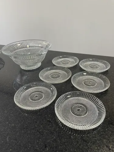 Conjunto de sobremesa em vidro com 7 peças - tigela grande + 6 pratos - 25 cm