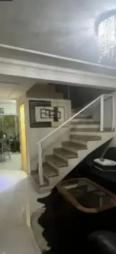 SOBRADO CONDOMÍNIO VILLA BELLA. * Favor ler descrição do anúncio.