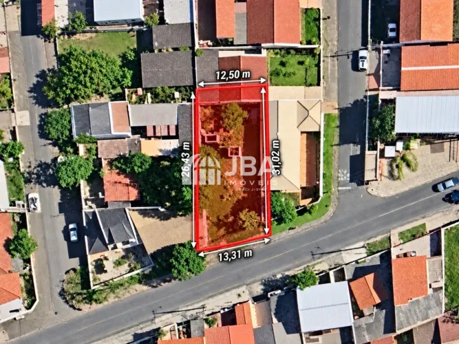 Terreno à Venda no Xaxim / 374 m²