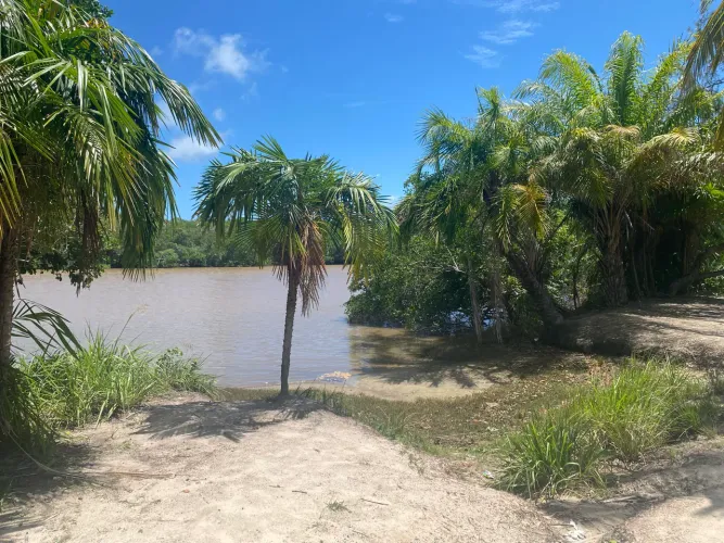 Vende-se terreno itacimirim