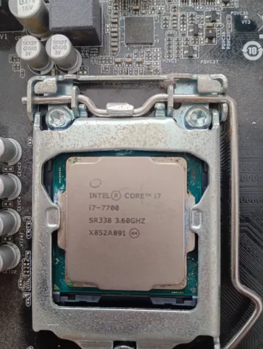 I7 7700+ placa mãe