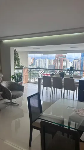 Imóvel para venda possui 165 metros quadrados com 3 quartos em Jardim - Santo André - SP