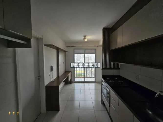 Apartamento na Rua Guaicurus, próximo ao Poupatempo da Lapa