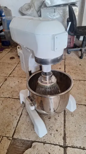 Batedeira de bolo 20 litros 