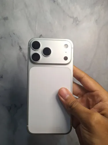 Iphone 17 pro max 256gb- garantia ate setembro 2027