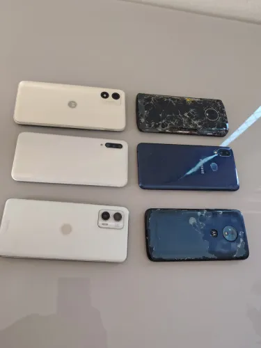 Lote de celular funcionando