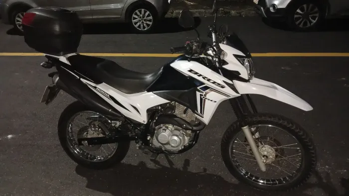 Bros muito nova, baixo Km