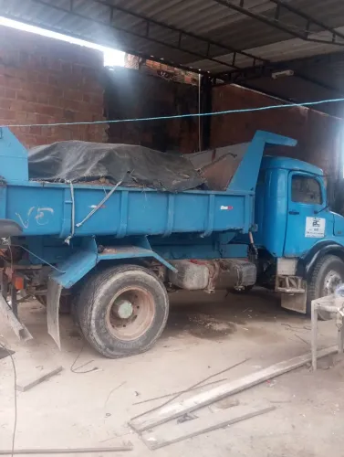 Vender ano 82 carro no ponto de trabalho turbinada freio ar 90 mil