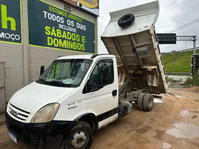Iveco Daily caçamba 2008