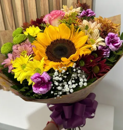 Buquê de flores naturais para presente para entrega rápida