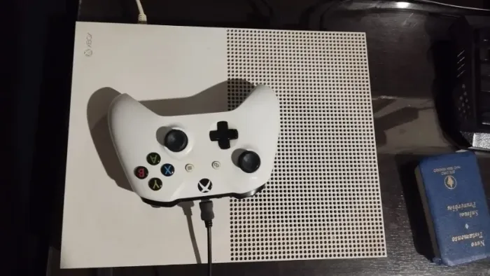 Xbox one S 1 terabyte