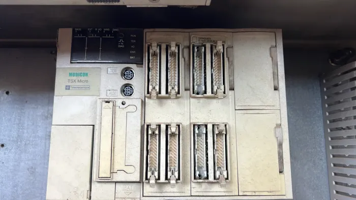 Schneider TSX Micro Modicon TSX3722001 PLC Advance