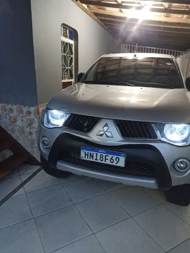 Mitsubishi L200 Triton HPE 3.2 CD TB Int.diesel AUT 2010