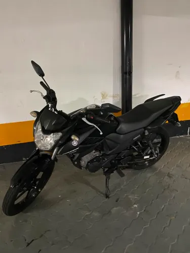 Moto Fazer 150
