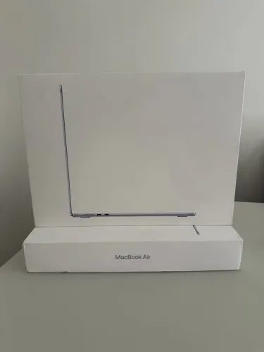 MacBook Air M5 de 15 polegadas. LACRADO NA CAIXA .