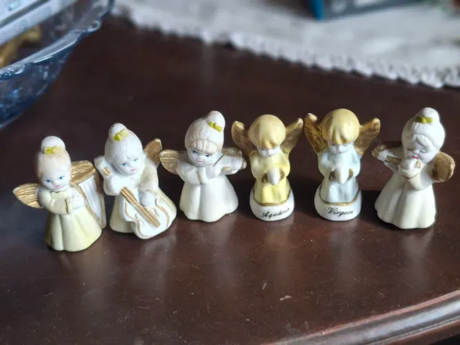CONJUNTO DE ANJOS DE LOUÇA 