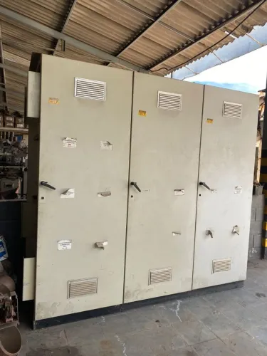 Painel elétrico C:2,40m A:2,20m P:67cm(valor a negociar)