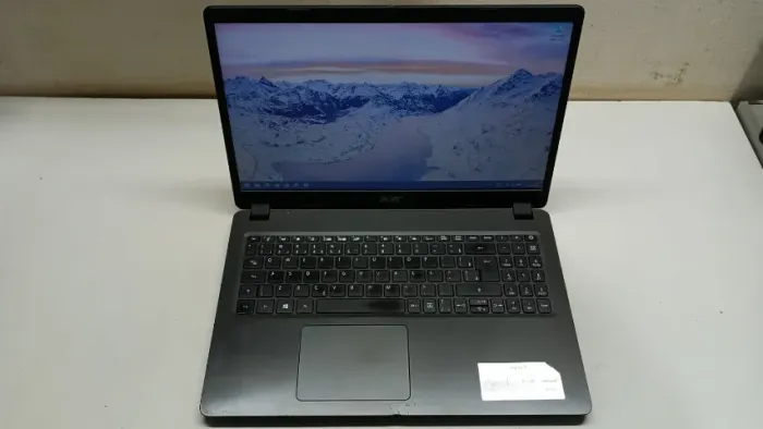 Notebook Acer Aspire 3 A315-56 i5-1035G1 / 4GB Memória DDR4 / NVME256GB / Tela 15" HD