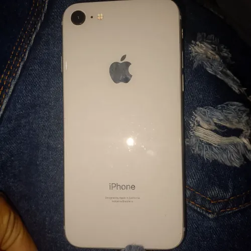 iPhone 8