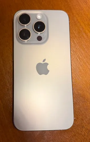Vendo iPhone 15 Pro 128 GB - Titânio Natural