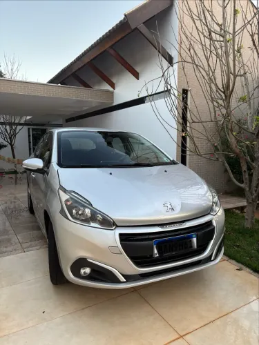 Peugeot 208 Active Pack 1.2 Flex 12V 5P Mec. 2017