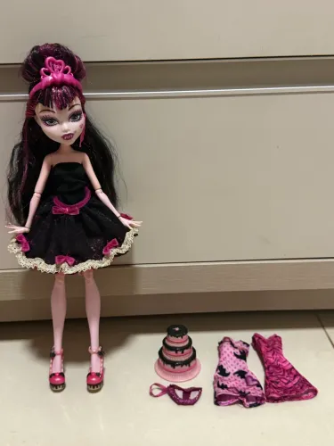 Boneca Monster High - Draculaura 1600 anos G1