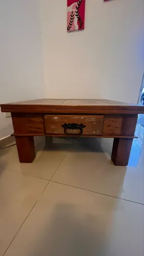 Mesa de sala madeira maçica
