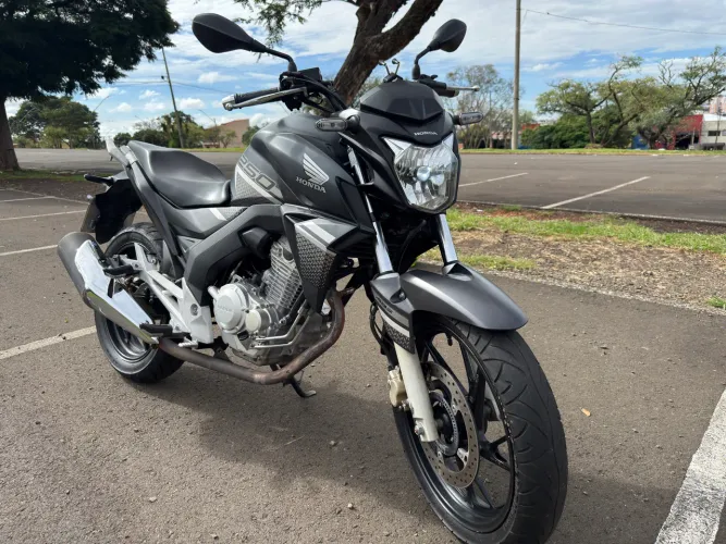 ? Honda CB Twister 250 ABS 2022