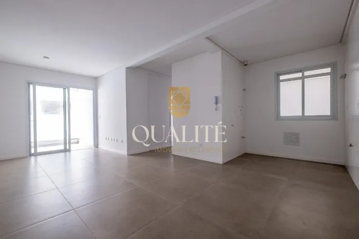 Apartamento à venda nos Ingleses Norte , 2 dormitórios, sendo suíte, 1 vaga de garagem , R