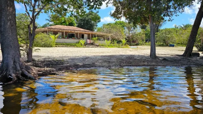 Hotel 3 casas 8 sts Rio Preto da Eva   1.299.000