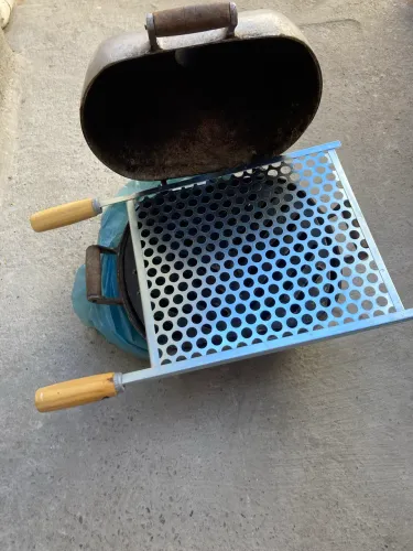 Churrasqueira com grilo novo nunca usado apenas 140,00 negociável 