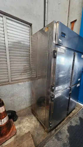 Geladeira industrial