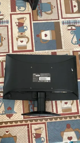 Monitor LCD AOC 15,6" - Bivolt - Funcionando Perfeitamente!
