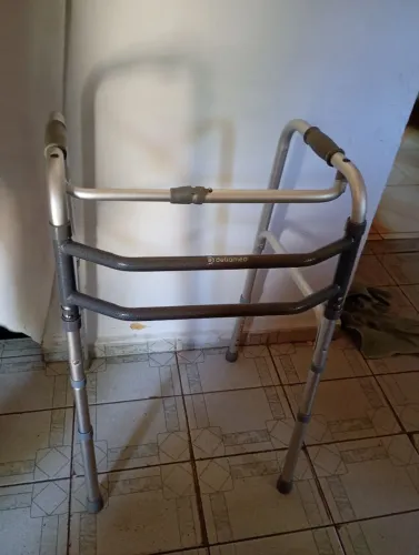 Vende-se um anda já 