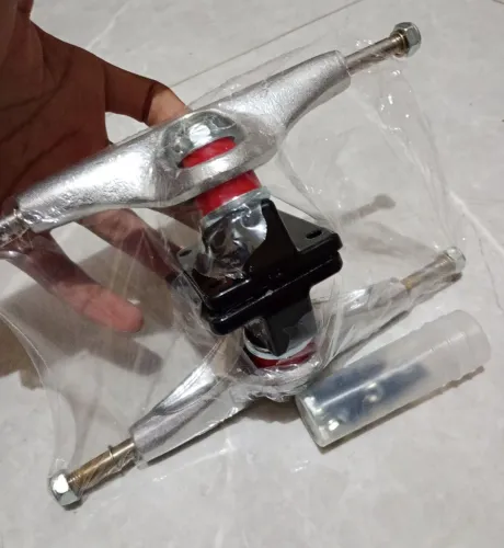 Truck Novo Profissional Skate 139mm High Amortecedores 95A + parafusos de base