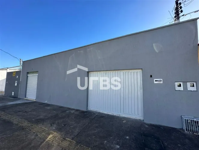 Casa no Jardim Guanabara  3 Quartos + Sala Comercial em Terreno de 421,20 m²