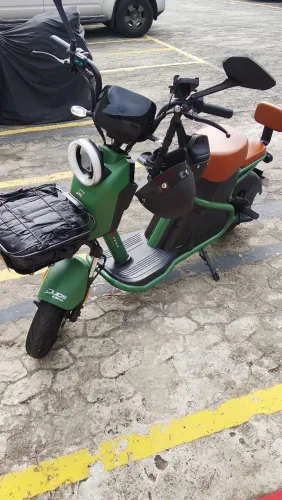 Scooter elétrica.