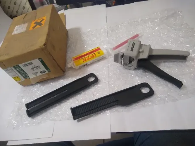 Adesivo epóxi estrutural bicomponente Proteçao