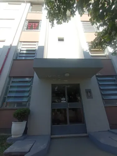 Apartamento térreo encantador em Condomínio completo!