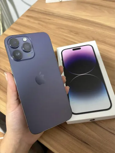 iPhone 14 Pro Max Roxo