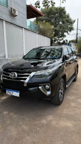 Toyota Hilux SW4 SRX 4X4 2.8 TDI 16V Dies. Aut. 2017