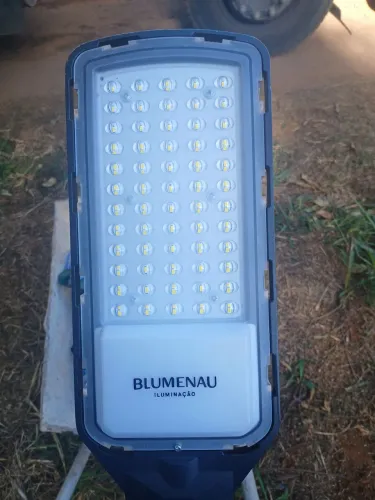 Refletor Led 100w na caixa!