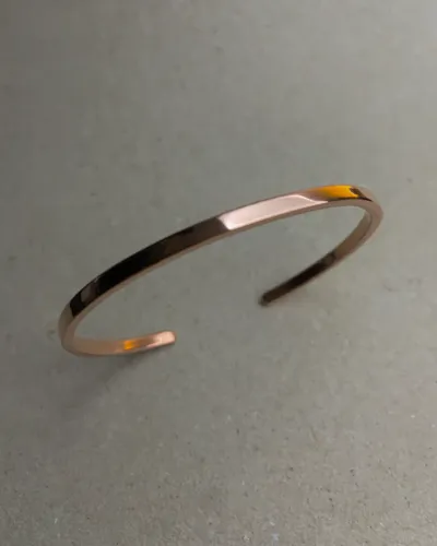 Pulseira de cobre fininha