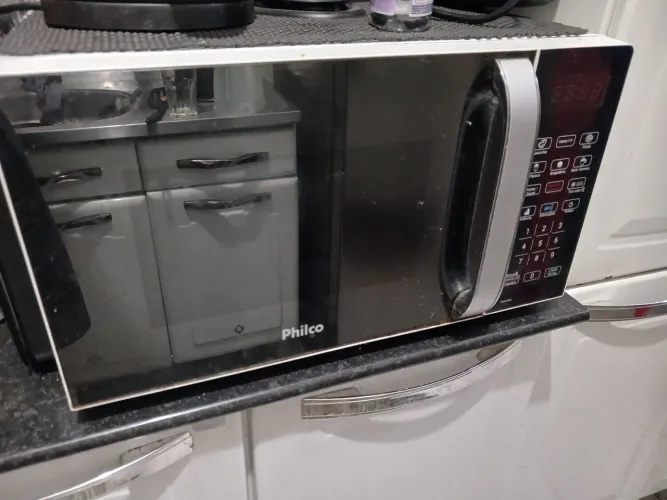 Vendo um micro-ondas 220v