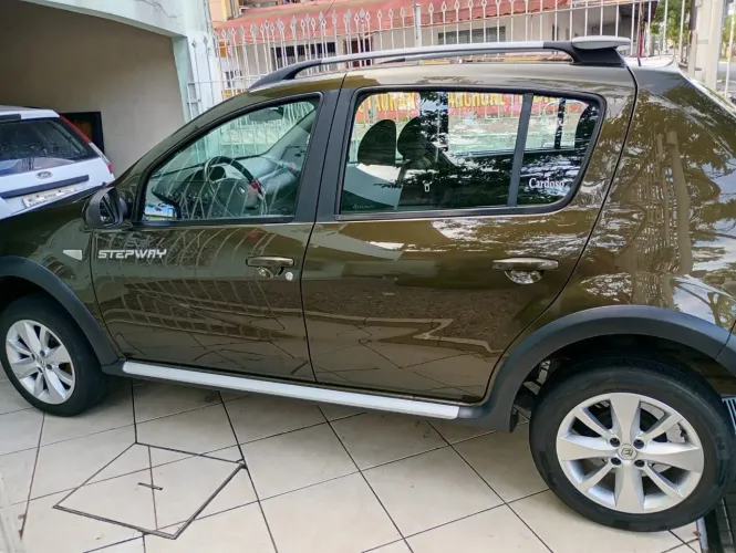 Renault Sandero Stepway Hi-power 1.6 8V 5P 2014