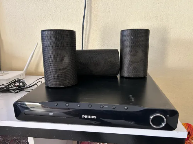 Home Theater Philips c/ SubWoofer 