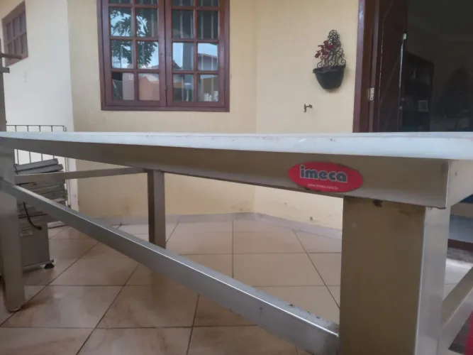 Vendo mesa para açougue