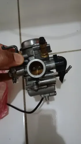 Carburador Original a vácuo Suzuki Yes 125 cc 2011
