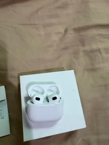iPods 